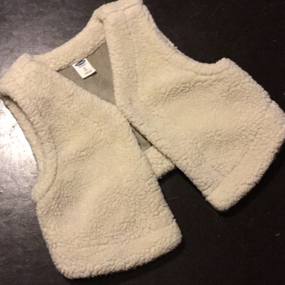 Faux shearling Old Navy vest. So cozy!